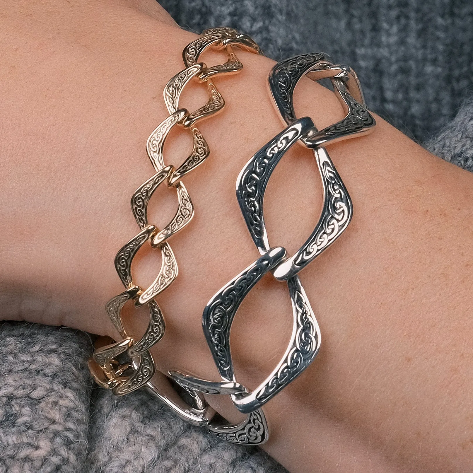 10k Gold Celtic Knot Link Bracelet -7.25"