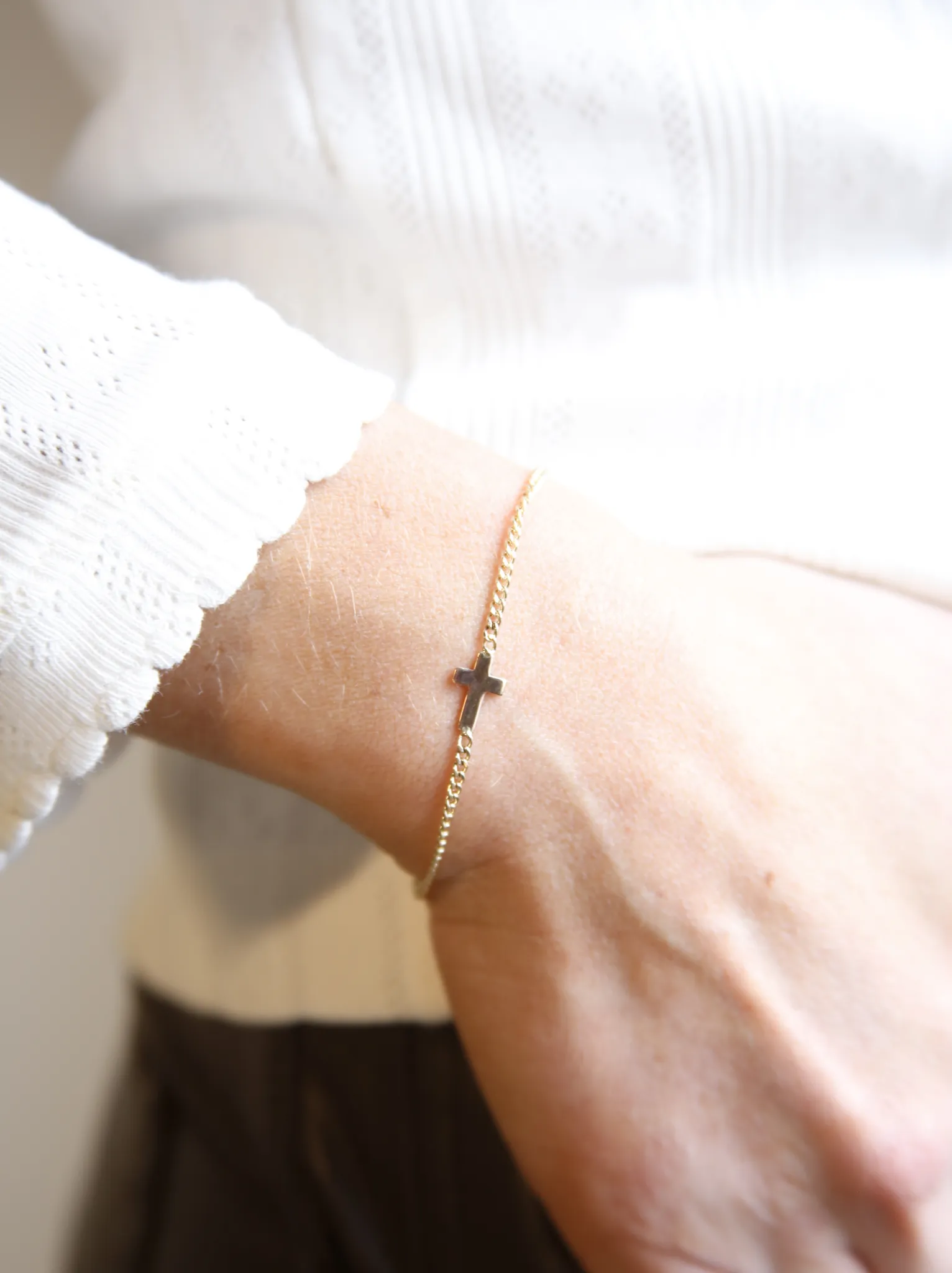 Cross Pendant Curb Chain Bracelet