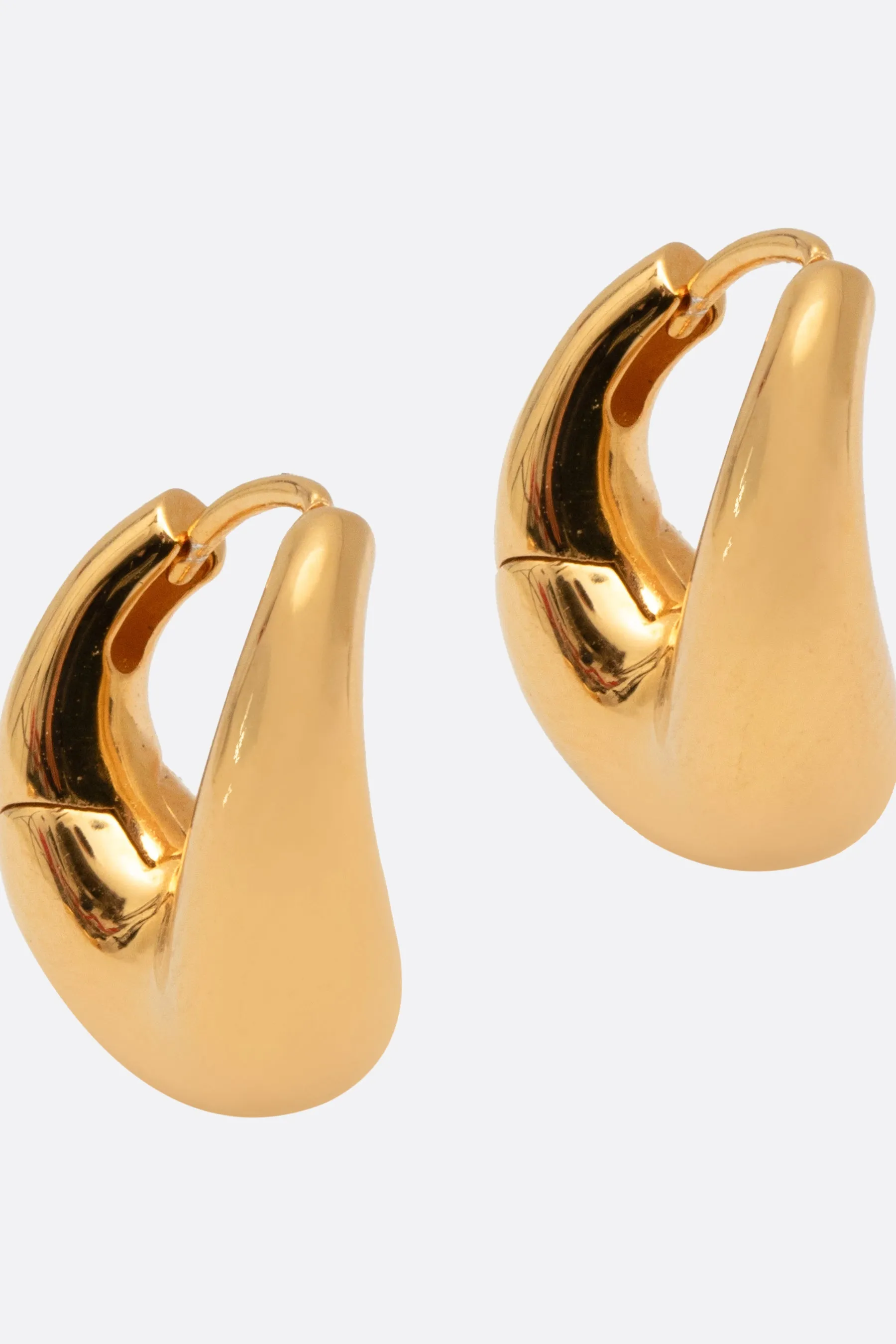 Lips hoop earrings