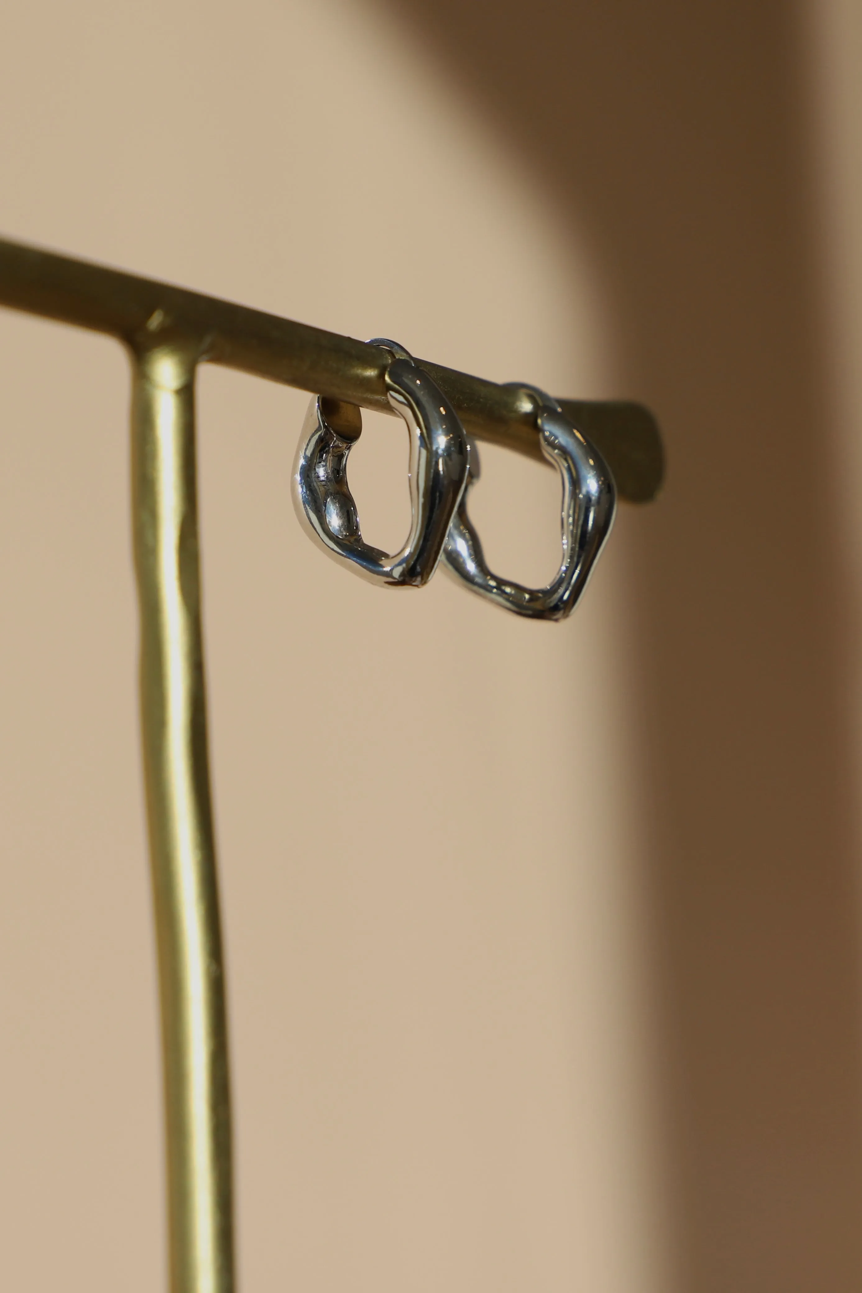 ORGANIC SILVER HOOPS
