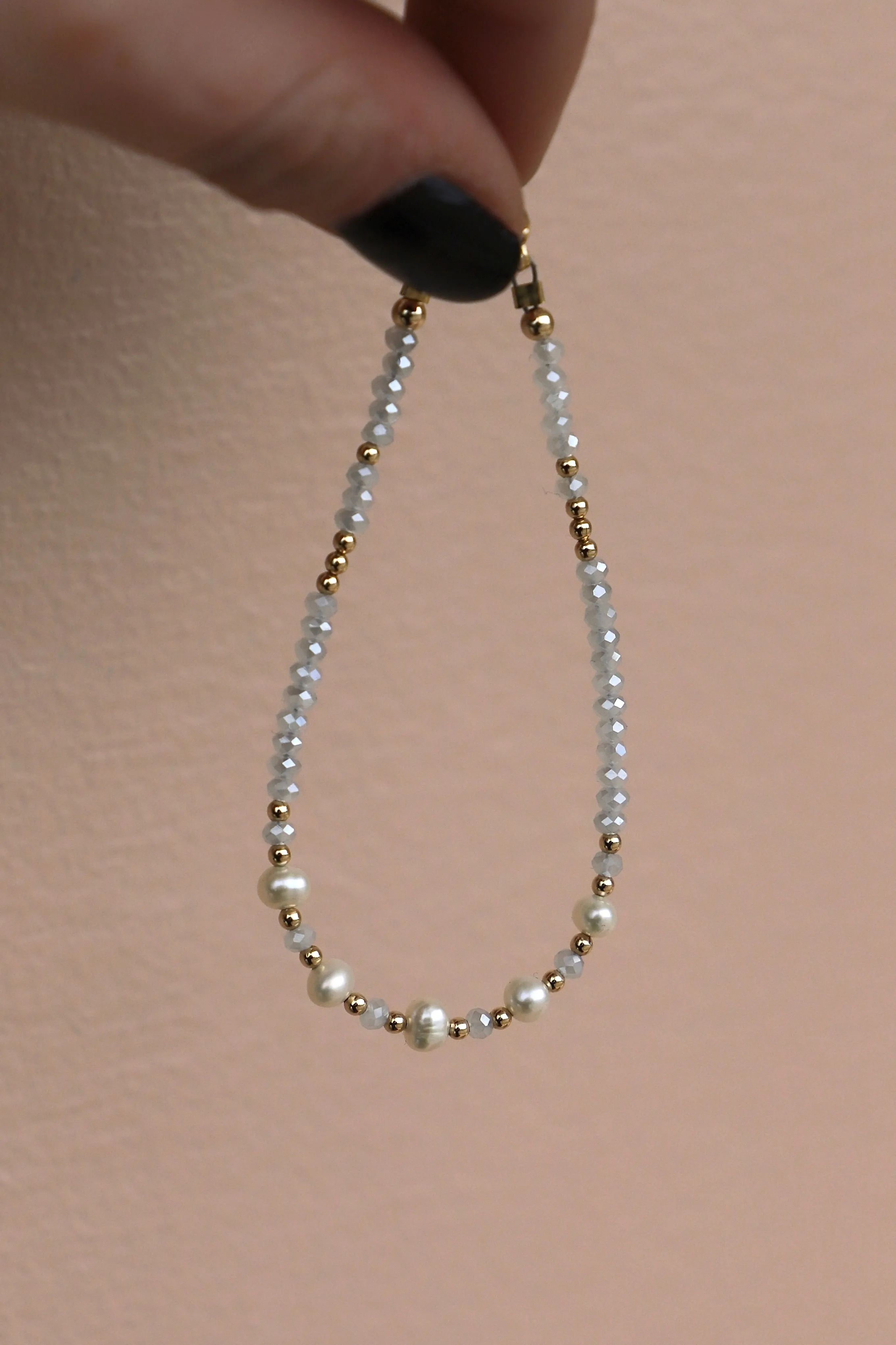 SKY BEADED PEARL BRACELET